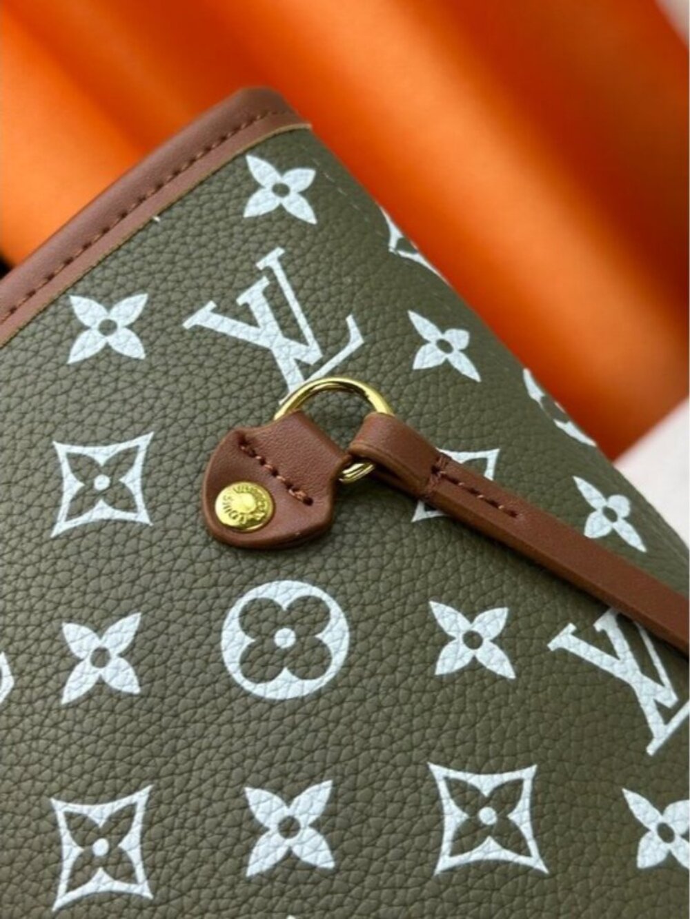 NWT - Louis Vuitton Authentic Bags - Picture 6 of 9